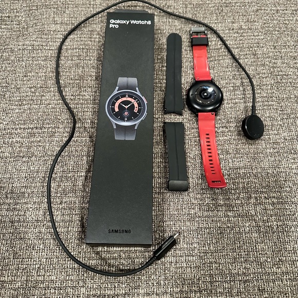 Galaxy Watch5 Pro 45 mm SOLD! - Picture 2 of 2